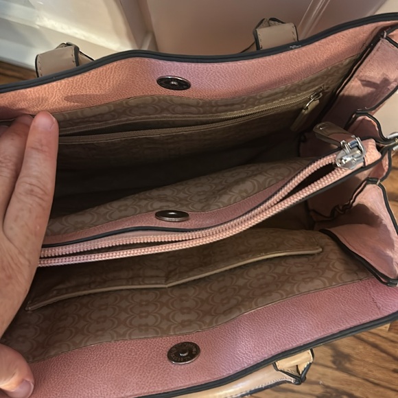 Pink Purse - Picture 3 of 3